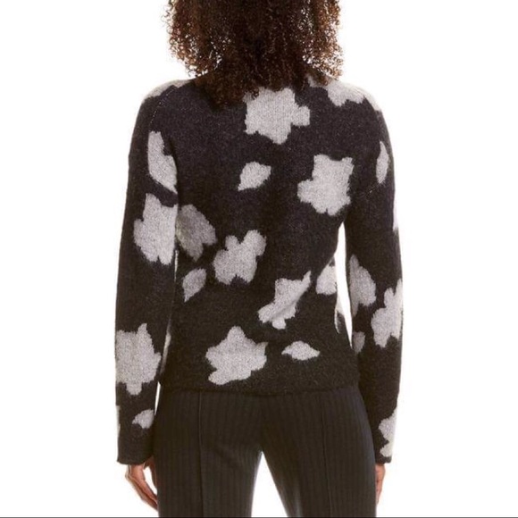 ❤️Sold❤️Theory Floral Sweater  Large - Picture 2 of 11